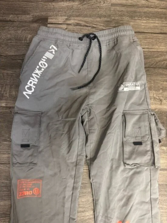 Gray Cargo Pants - Picture 3 of 9